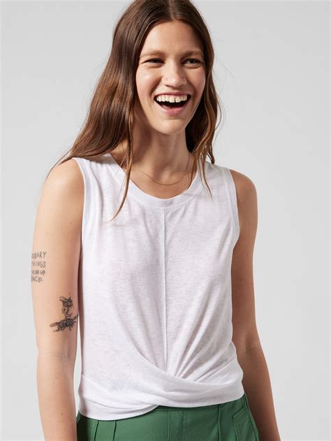 Breezy Twist Tank Athleta