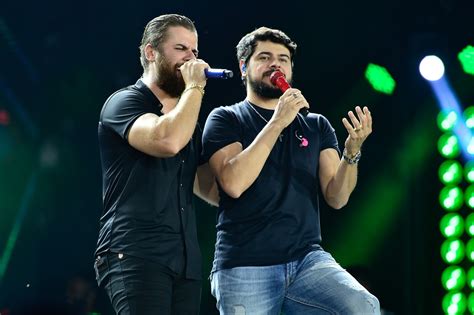 Cristiano Dupla De Z Neto Atualiza Estado De Sa De Do Sertanejo