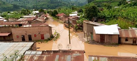 200 households displaces by flooding in Kisoro - 91.8 Boona FM