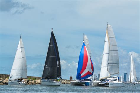 Veleiros De Oceano Disputam Regata Frevo Cabanga