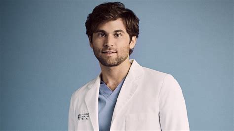 Why Grey S Anatomy S Jake Borelli Is Excited About Levi S Potential New Love Interest ‘we’ll