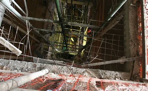 Elevador de obra despenca do 20º andar 60 metros e mata 9 operários