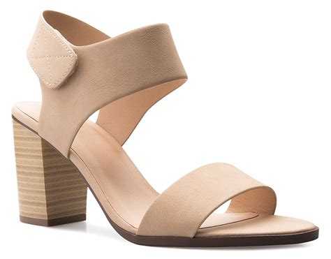 24 Go-To Sandals That'll Basically Match With Every Outfit