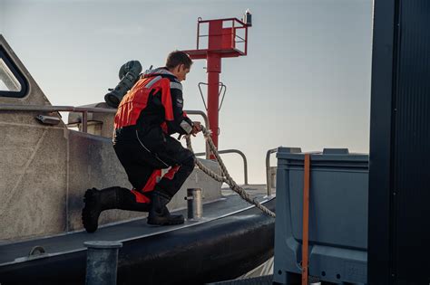 Offshore En Dredging Support Veltman Marine Service Ameland