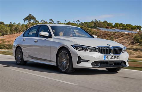 Bmw Serie 3 Con Nueva Versión 320i Sportline Mega Autos