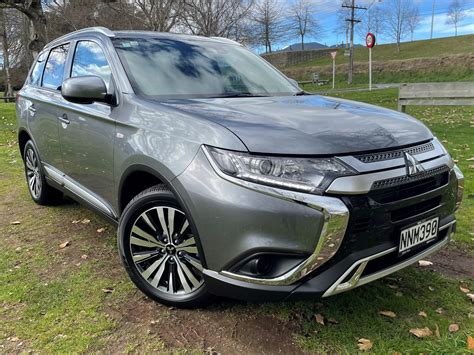 Mitsubishi Outlander 2021 LS 2 4P CVT