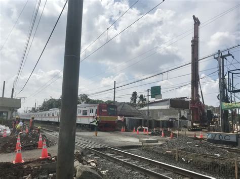 Proyek Underpass Perlintasan Kereta Dewi Sartika Depok