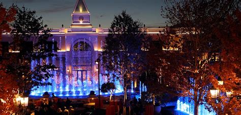 Outside the Lines Water Feature at The Village at Meridian