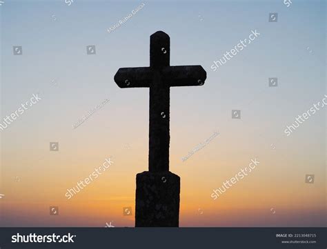 Silhouette Cross Sunset Stock Photo 2213048715 | Shutterstock