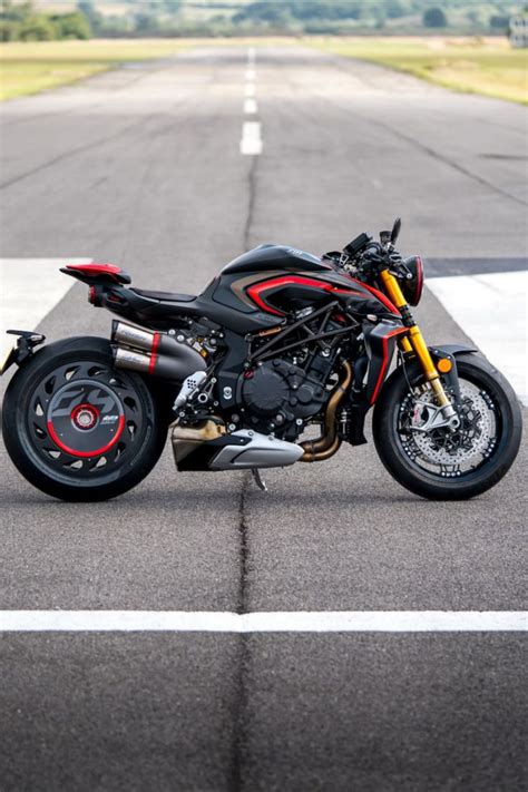 MV Agusta Rush 2020 Hyper Naked Style Mv Agusta Super Bikes Mv Augusta