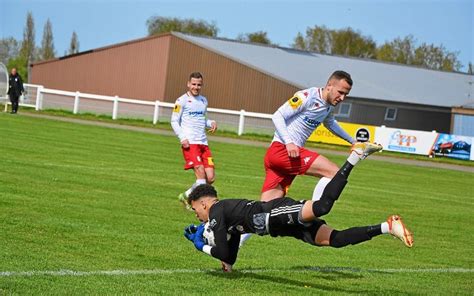 R1 Dol Fait Le Boulot Face à Langueux Foot Amateur Bretagne