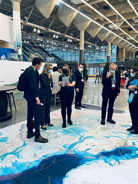 Ocean, Freshwater and Us Giant Floor Map: A virtual field trip in