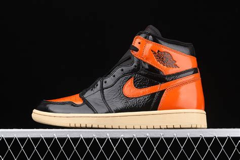 Air Jordan 1 Retro High Og Shattered Backboard 30” Blackpale Vanilla