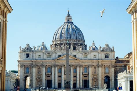 Vatican Grottoes: Papal Tombs at St. Peter's Basilica