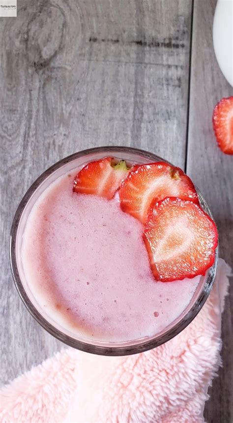 Best Strawberry Banana Smoothie Recipe Lathis Kitchen