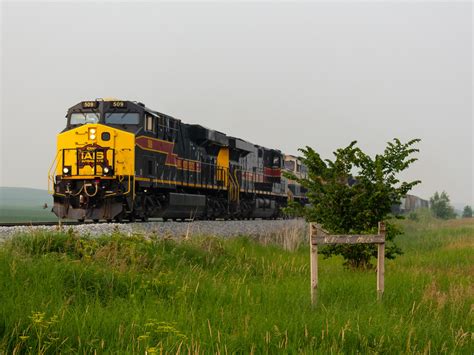 The West Train Iais Pulls Bicb Across The Newton Su Flickr