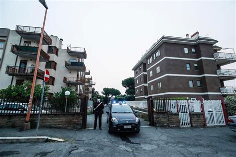 Sparatoria A Ciampino Un Morto E Un Ferito Grave Arrestato Il