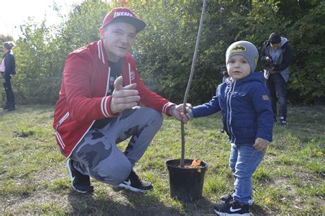 Gorzów Drzewa będą rosły wraz z dziećmi RośnijMY razem Gazeta Lubuska