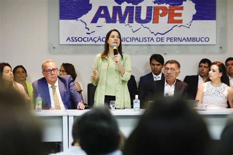 Raquel Lyra Prestigia Posse Da Nova Presidente Da Amupe E Prega Uni O