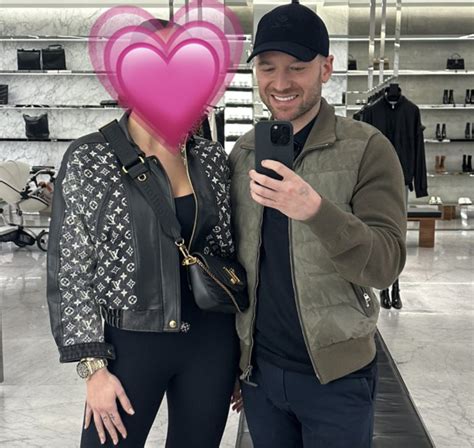 Hot Ones Host Sean Evans Is Dating THIS Porn Star Perez Hilton