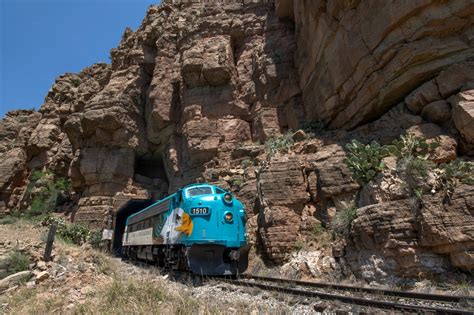 Two Trains The Grand Canyon Us Tours Knows America