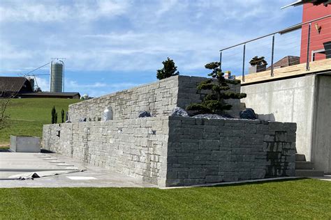 Grosse Santuro St Tzmauer Garten La Verde Ag Gunzwil