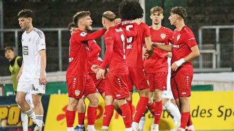 Vfb Stuttgart Ii Siegt Beim Fc Homburg Joker Luca Raimund Mit Dem