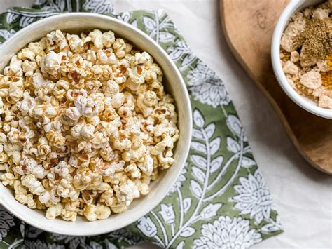 Spiced Sweet + Savory Popcorn Recipe | northing home