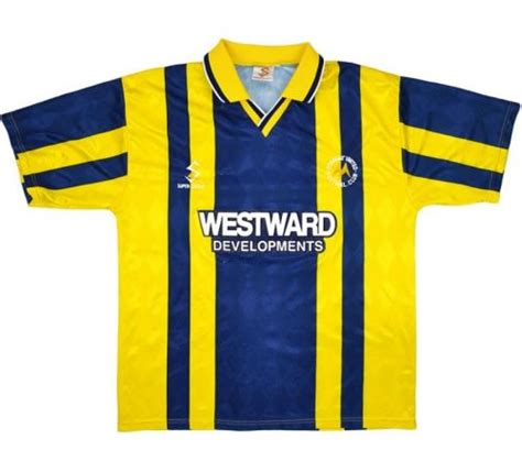 Torquay United 1998-99 Kits