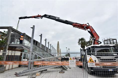 Tutti I Difetti Delle Baracchine Sul Lungomare Di Livorno Ecco Le