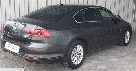 Vw Passat Tdi Full Led Alu Navi Pdc Kamera Garancija Do Godine