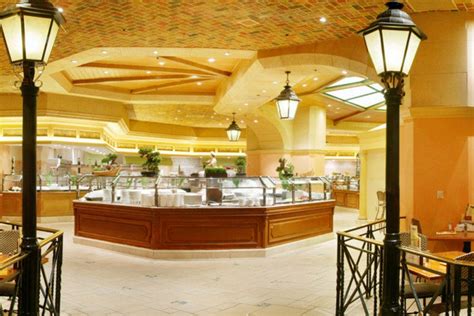 The Buffet at Bellagio: Las Vegas Restaurants Review - 10Best Experts ...