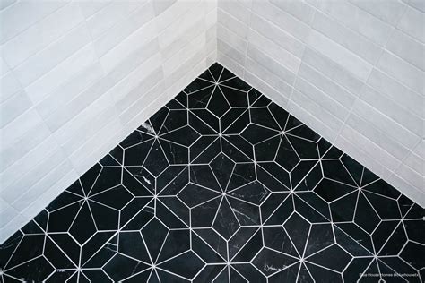 Blomma Honed Marble Mosaic Tile In Nero Beyond Flooring