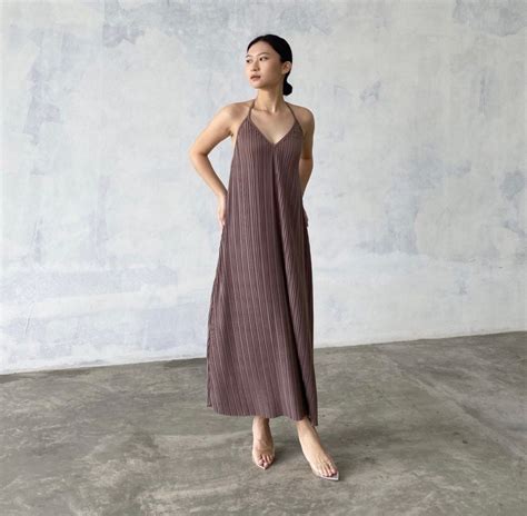 Preloved Dear Daphne Ulu Maxi Dress In Choco Fesyen Wanita Pakaian