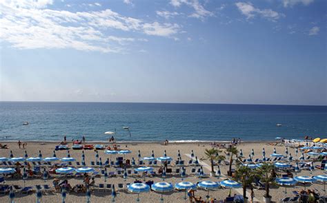 Lido Resort Finale Ligure Visitez L Italie