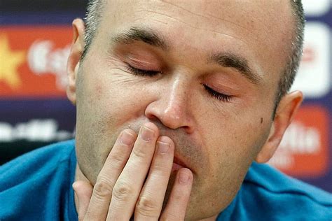 FOOTBALL Andres Iniesta annonce son départ du Barça