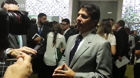 Deputados Fazem Selfies E V Deos Durante An Ncio Sobre Impeachment