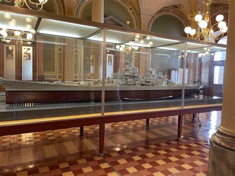 Model USS Iowa in Iowa Capitol Building : r/modelmakers