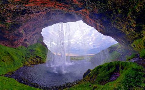 Underwater Waterfall Wallpapers - Wallpaper Cave