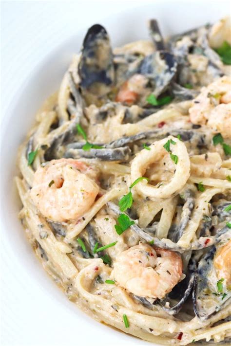 Cream Sauce Seafood Pasta Creamy White Wine Sauce That Spicy Chick