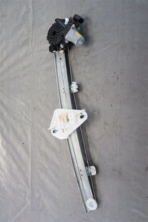 Honda Civic Sport L Oem Lh Front Window Regulator Unit