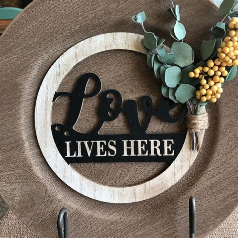 Love Lives Here Sign - Etsy