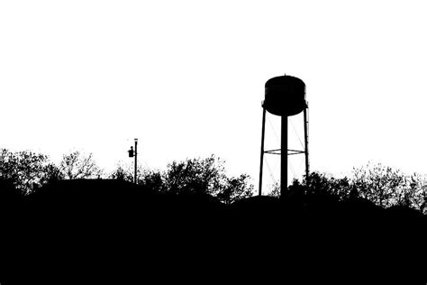 East Texas Water Tower Photograph by Ronald McCarty - Fine Art America