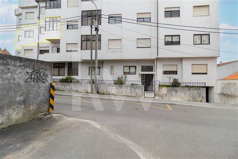 Apartamento T2 Oliveira do Douro Oportunidade única de investimento