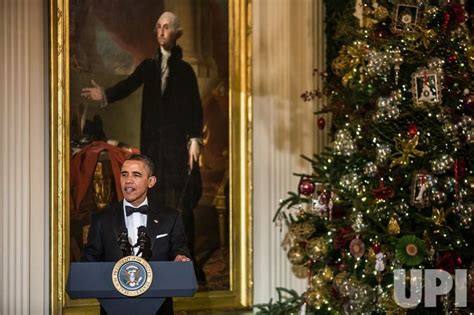 Photo President Obama Attends Kennedy Center Honors Reception Wax20121202956