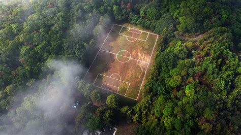 Berita Lapangan Bola Unik Hari Ini - Kabar Terbaru Terkini | Liputan6.com