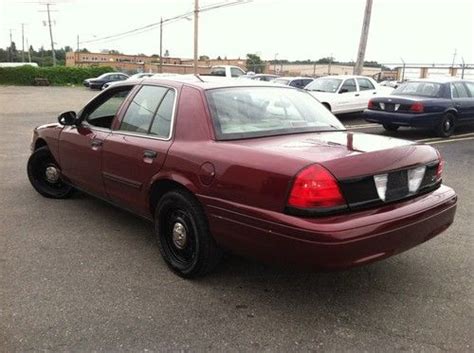 Sell used 2011 Ford Crown Victoria Police Interceptor in Livonia ...