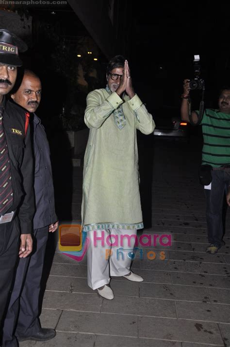 Amitabh Bachchan At Big B S Birthday Celebrations In Jalsaa Juhu