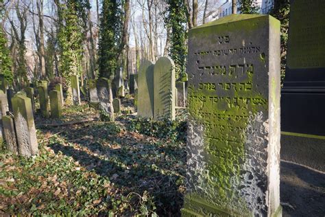 Die 12 Schönsten Friedhöfe In Berlin Schaurig Besinnlich Romantisch