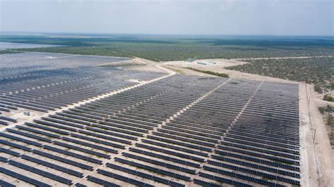 Massive Solar Farm With 80 MWh Of Storage Goes Online In Lone Star